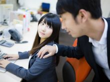派遣社員の女性
